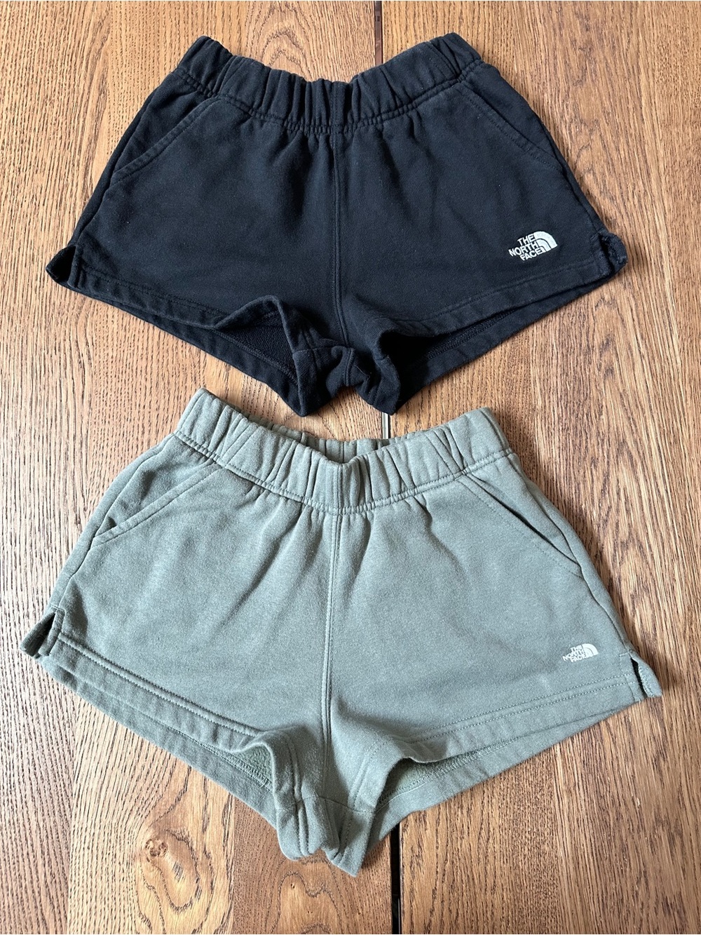 The North Face Sweat Shorts Half Dome Logo
Fleece Lined Running Black/Green XS